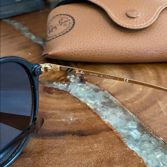 Ray Bans - Picture 5 of 7